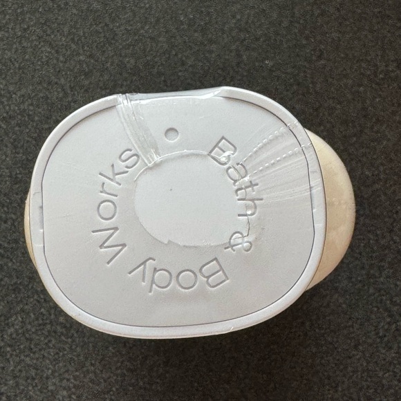 Bath & Body Works Into The Night Daily Nourishing Body Lotion. 8 Oz. New, Sealed - Picture 5 of 5